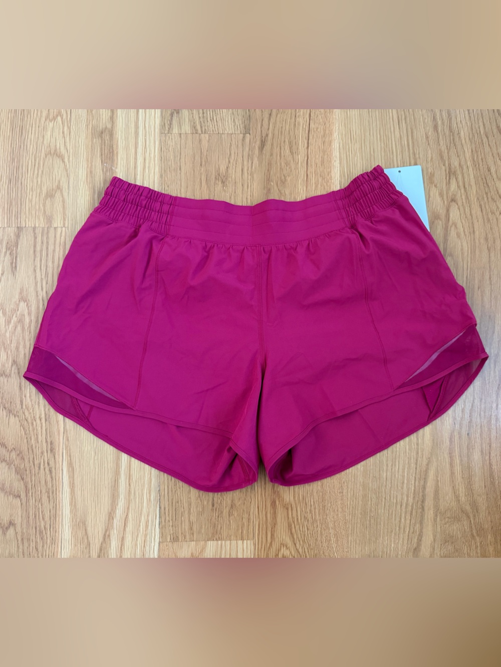 Lululemon Hotty Hot Shorts - nwt